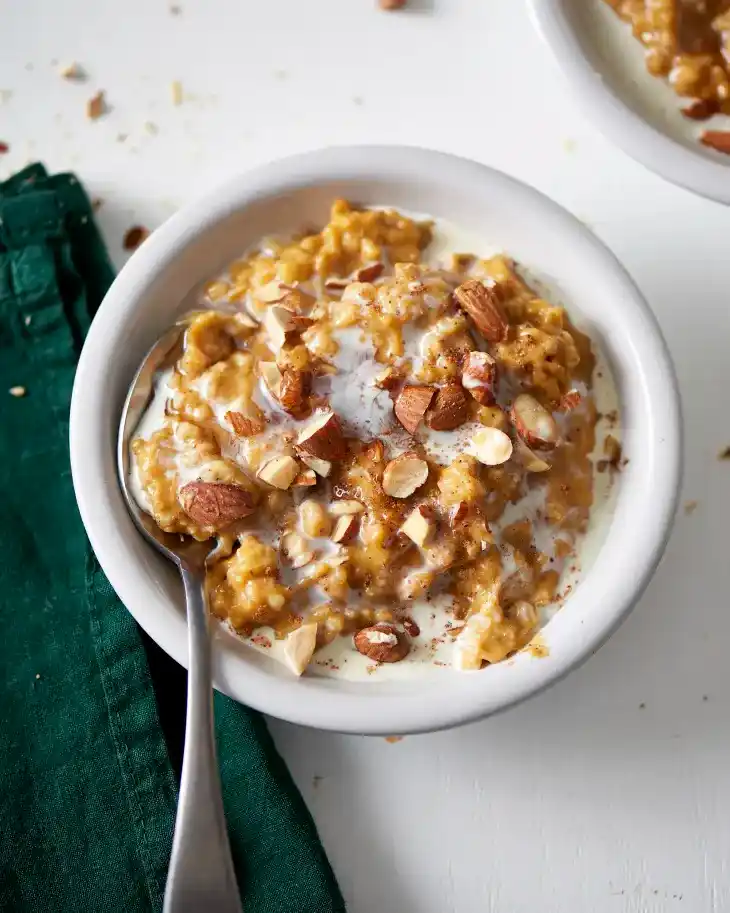instant oatmeal with nut butter and fruit